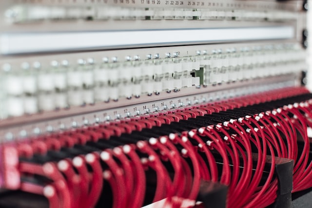 Internet quantico, la rete alla velocità della luce aumenta la sicurezza dei dati