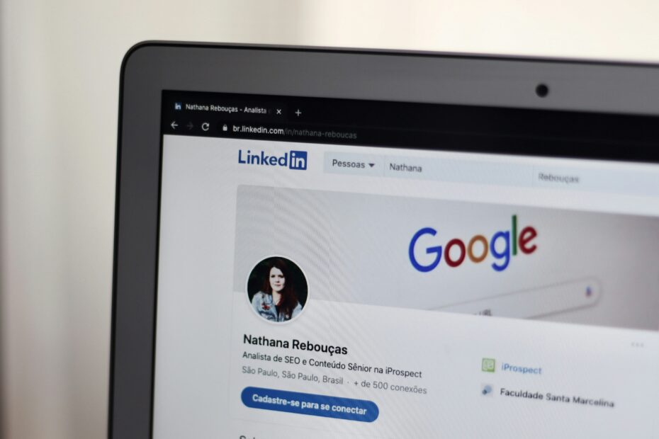 linkedin intelligenza artificiale