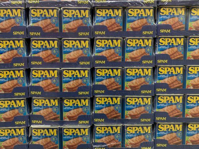 Quando l’email inganna: l’era dello spam generato da IA