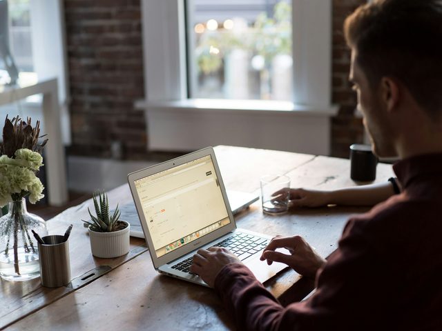 È davvero la fine dello smart working? Cosa dicono i dati tra grande consulenza e PMI italiane